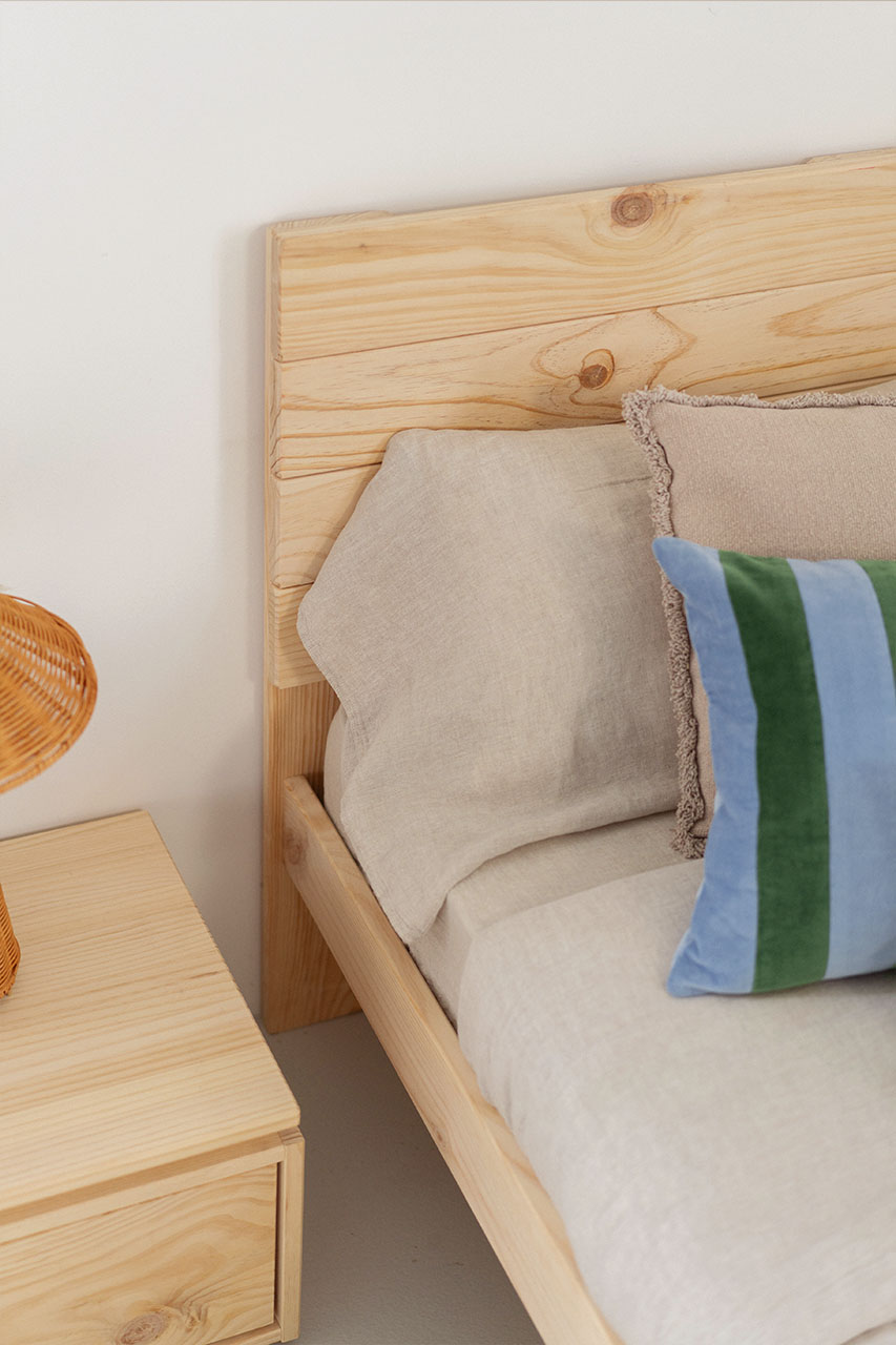 Imagen de ambiente 3 para:Cama individual de madera ecol&oacute;gica